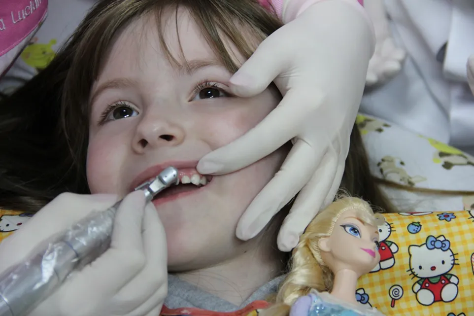 dra-luciana-triches-odontopediatra-em-curitiba-2